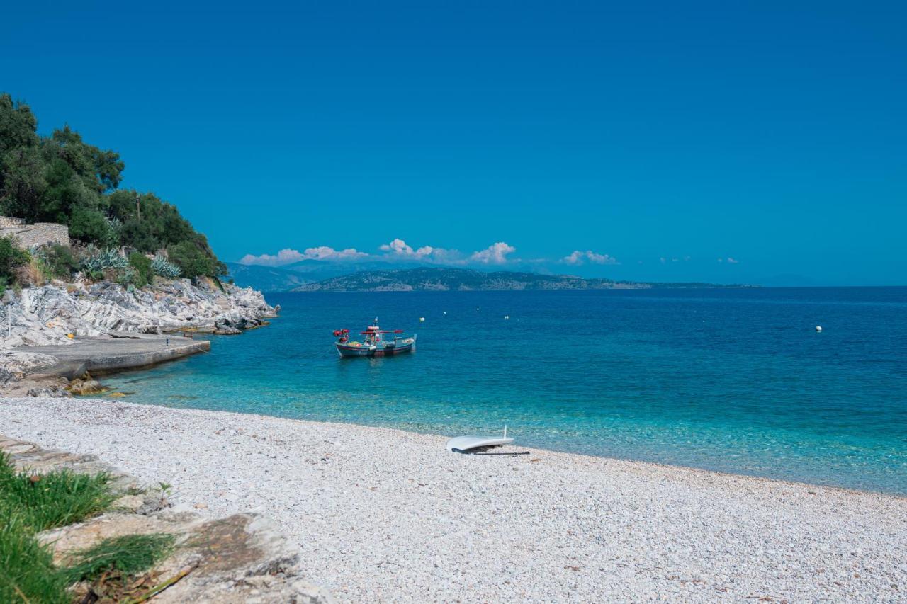 Ismini Kaminaki Beach Niszáki Kültér fotó